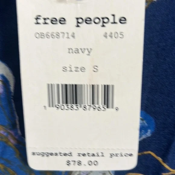 Free People navy wide sleeve blouse NWT host pick - Picture 10 of 10